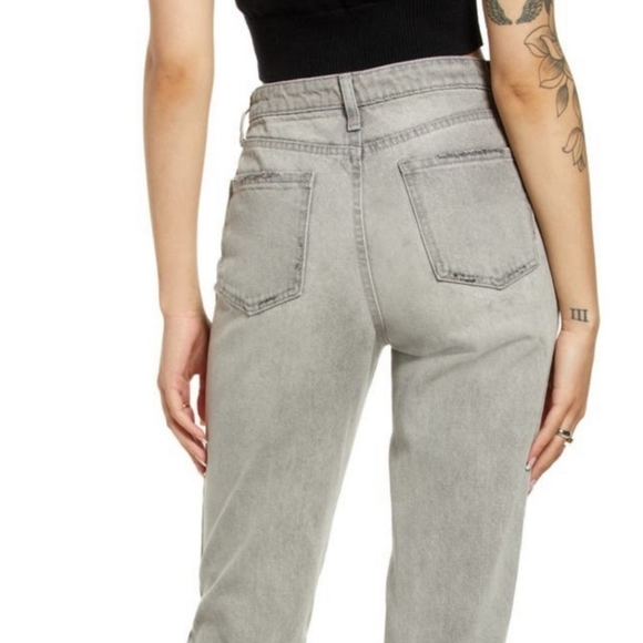 BP High Rise Distressed Mom Jean Women's Waist 26 Grey Busted Knee Rips Cute EUC - Picture 3 of 9